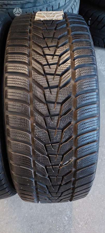 Hankook, зимние 225/45 R19