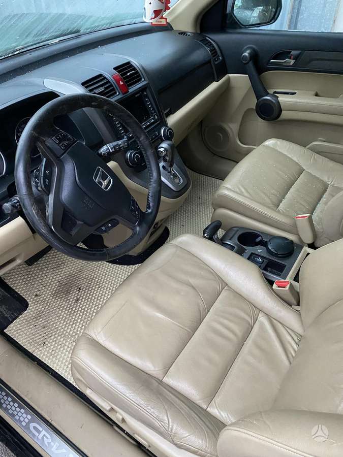 Honda CR-V dalimis