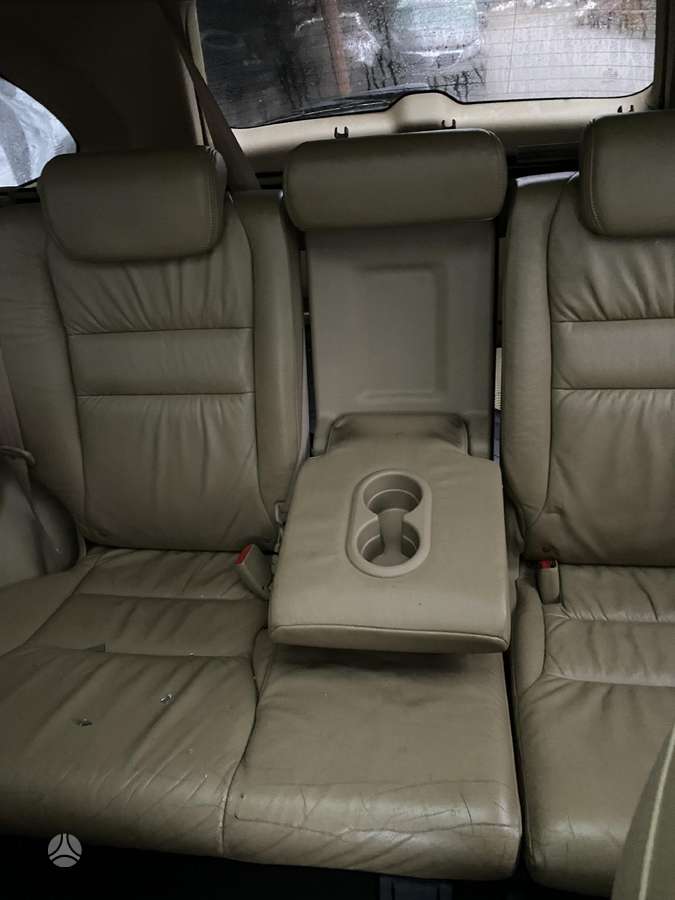 Honda CR-V dalimis