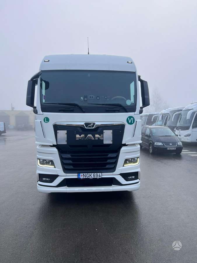 MAN TGX, 2 спальных места