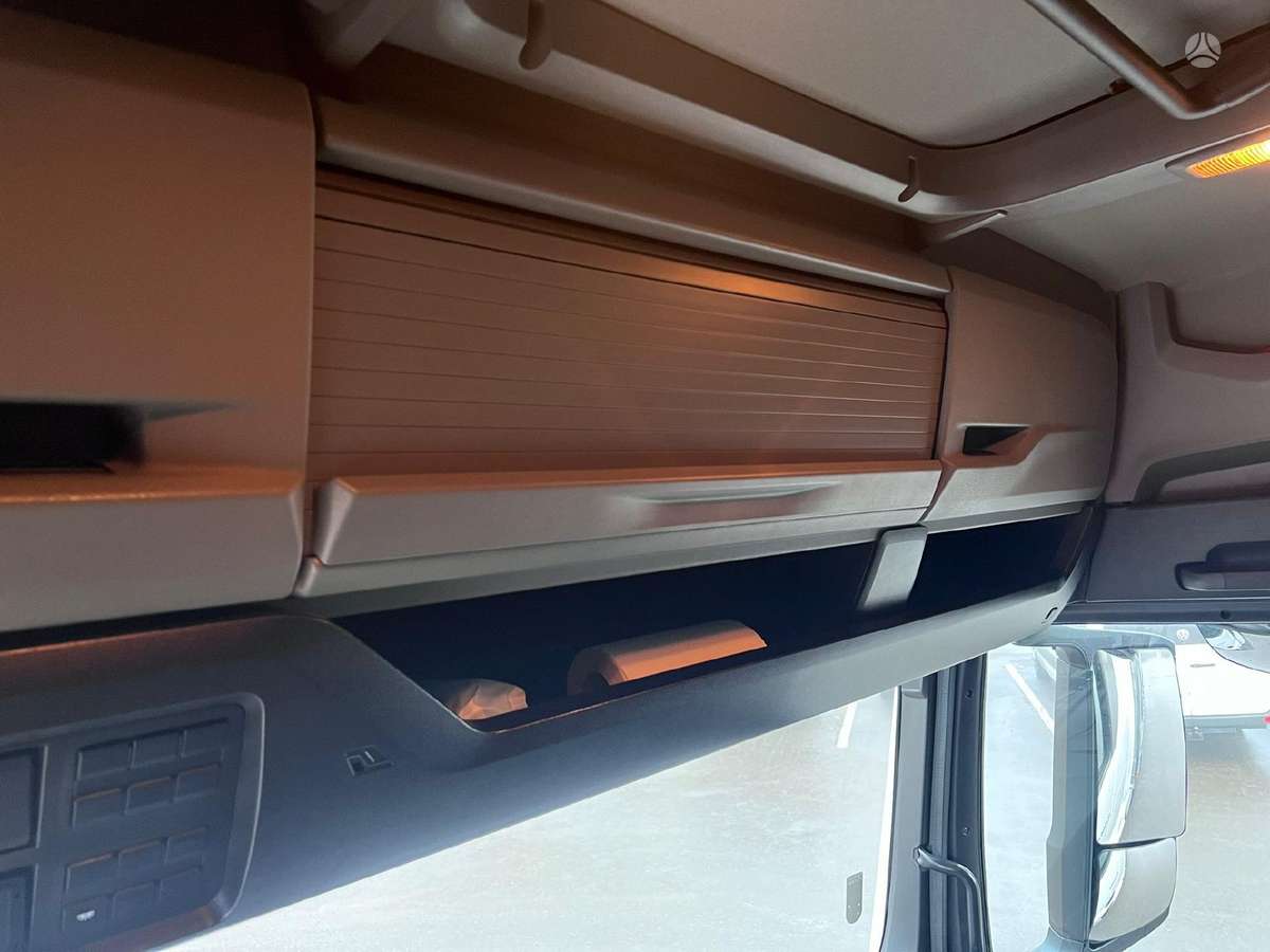 MAN TGX, 2 спальных места