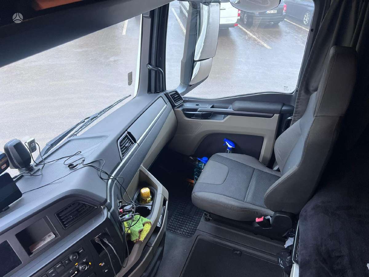 MAN TGX, 2 спальных места