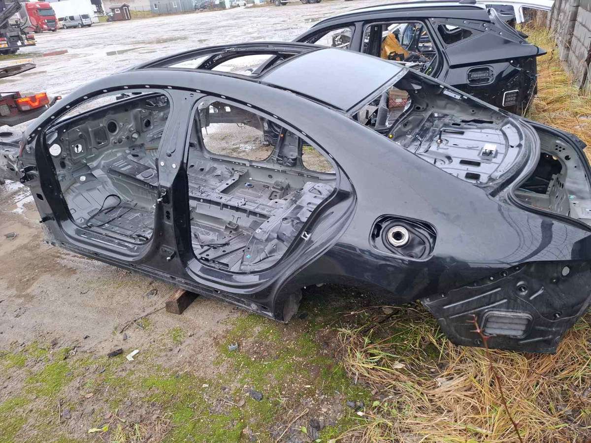 Mercedes-Benz CLA klasė детали кузова