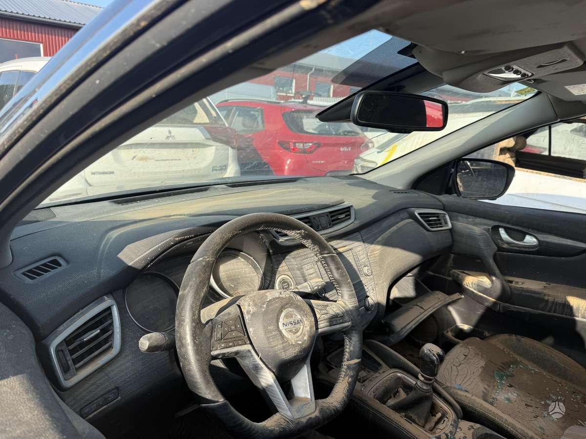 Nissan Qashqai по частям
