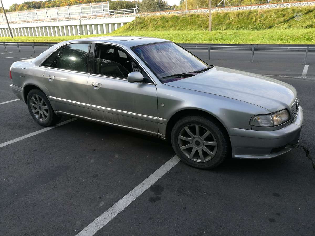 Audi A8