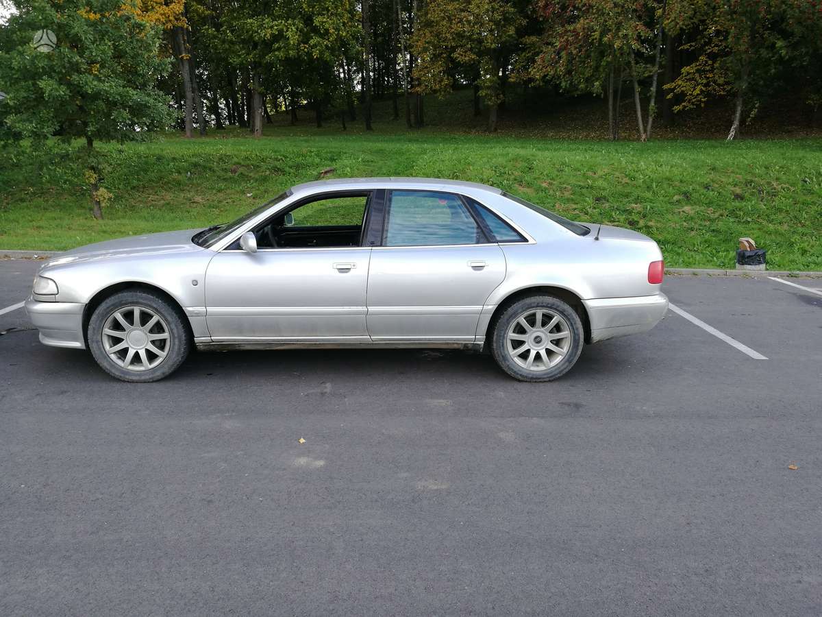 Audi A8
