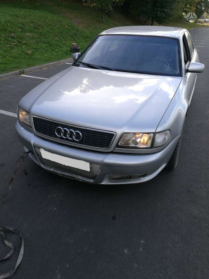 Audi A8