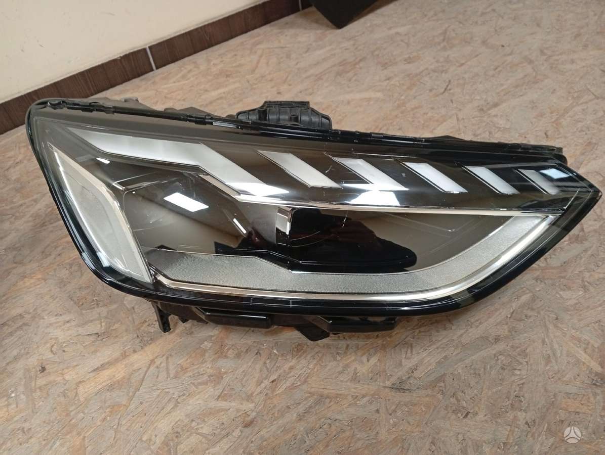 Audi A4 lights