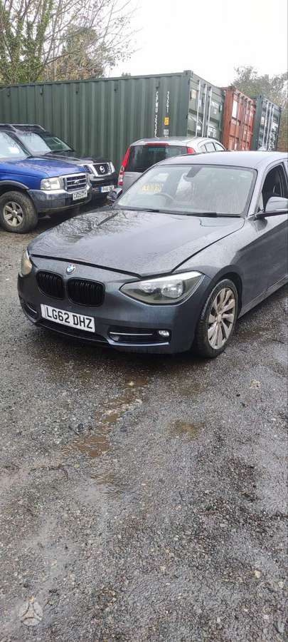 BMW 1 serija по частям. Spalvos kodas b39