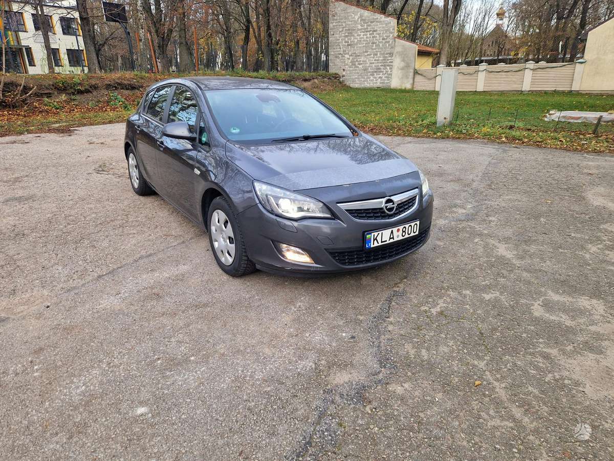 Opel Astra, 1.6 l., hatchback