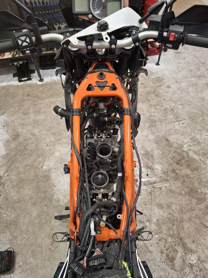 KTM Adventure 1090cc, enduro / adventure