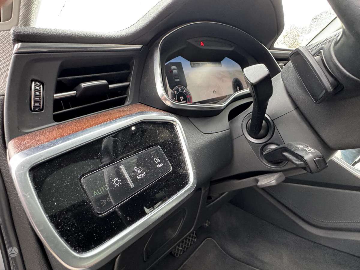 Audi A6, 3.0 l., Седан