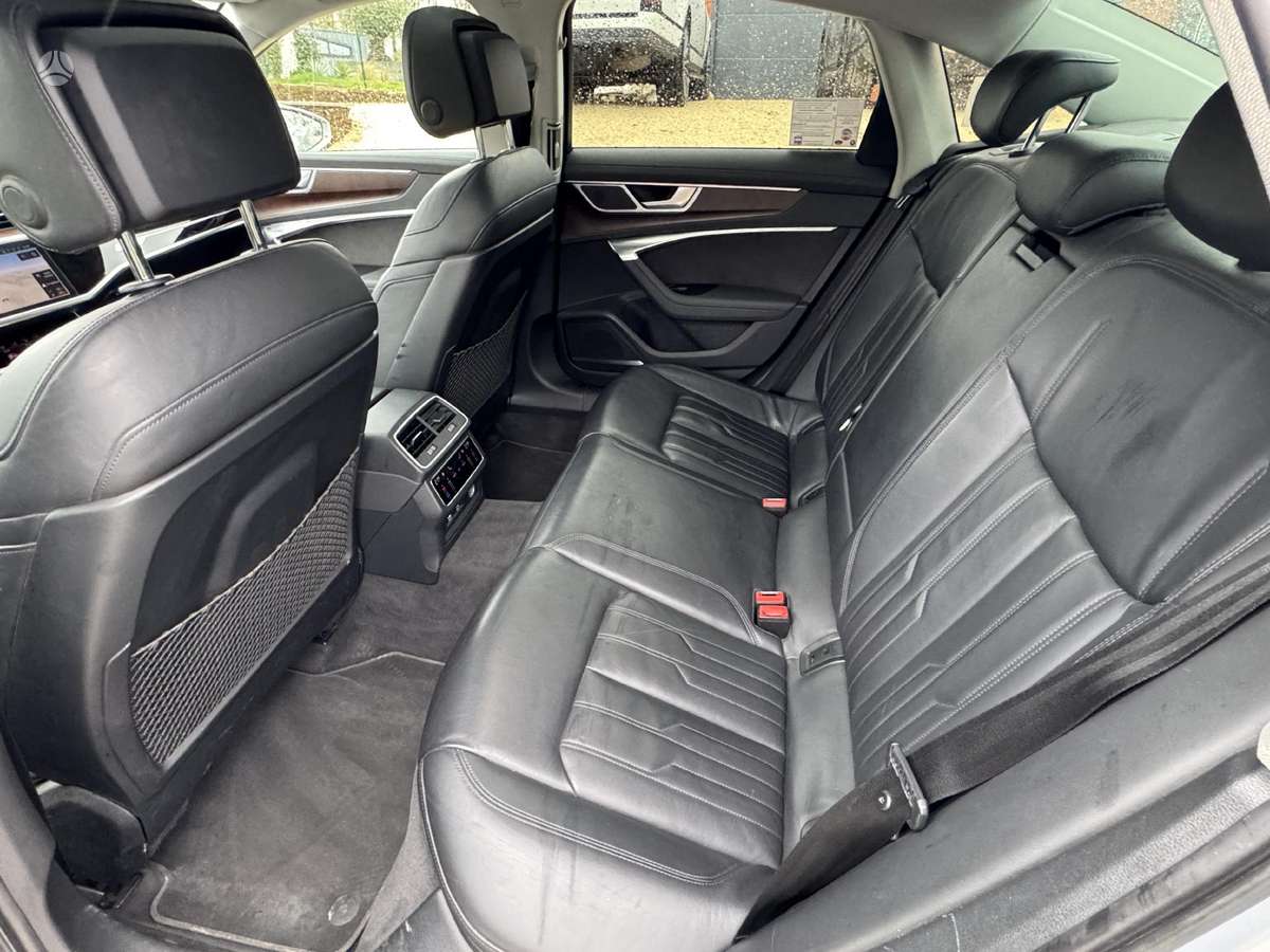 Audi A6, 3.0 l., Седан