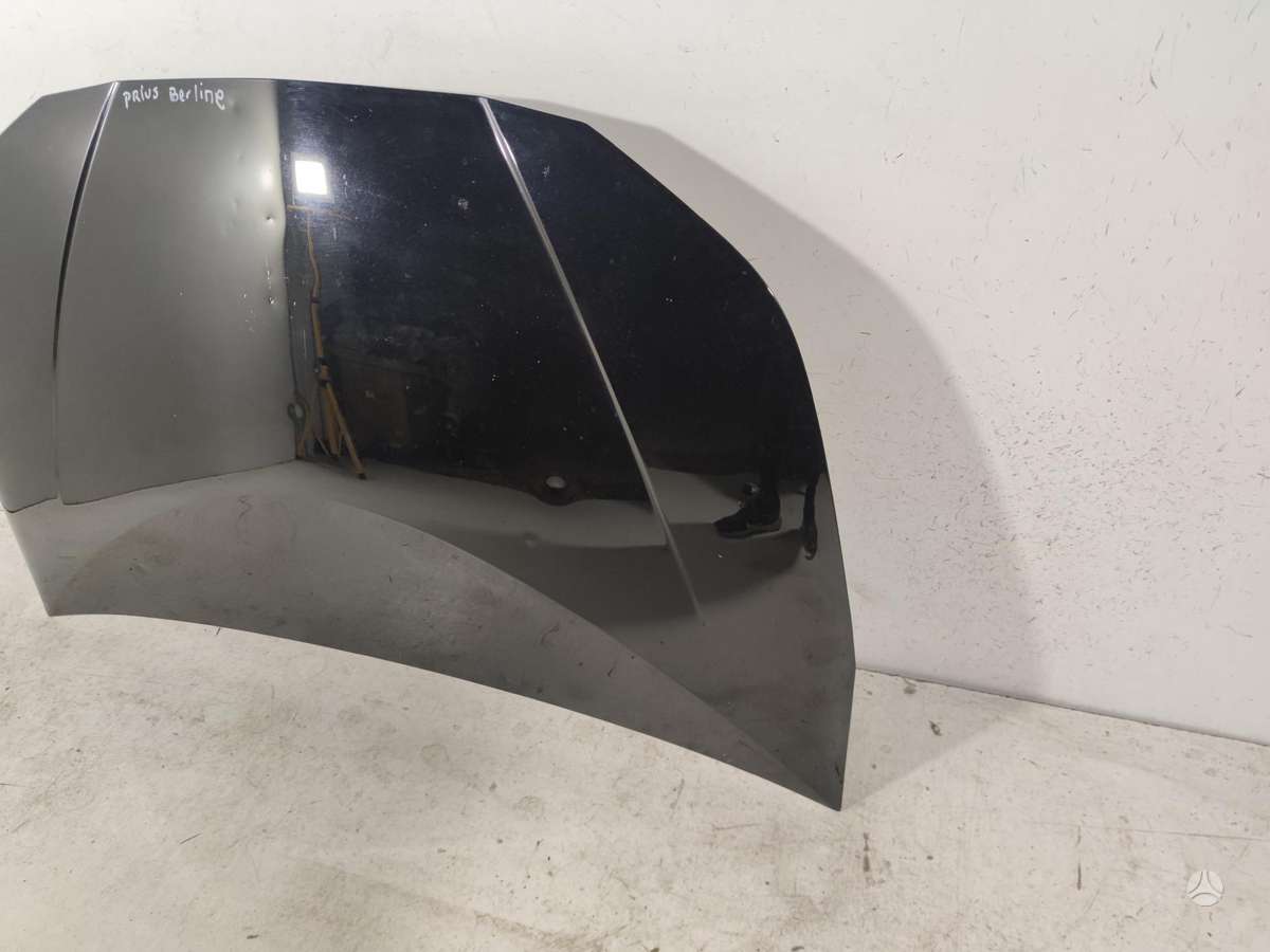 Toyota Prius hood (front, rear)