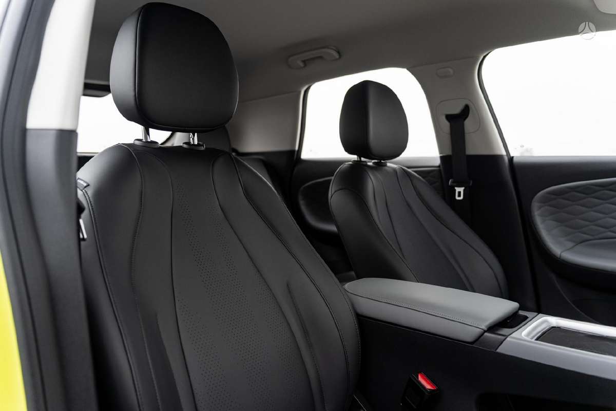 Dongfeng Box, 42 kWh, hatchback