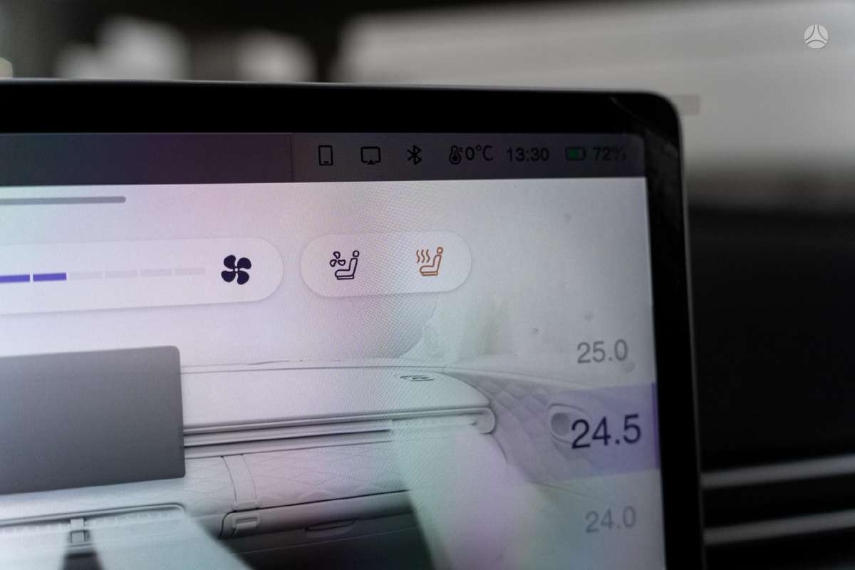 Dongfeng Box, 42 kWh, hatchback