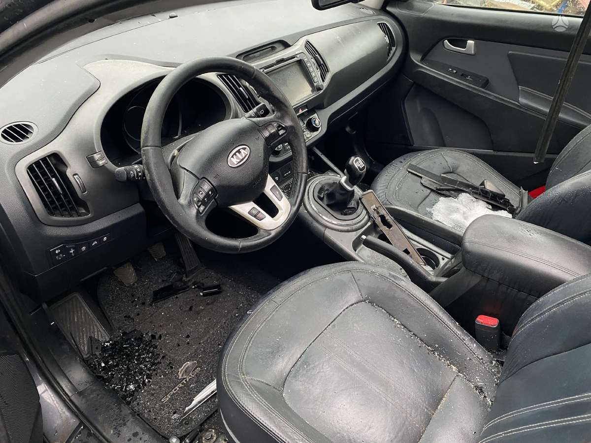 Kia Sportage for parts