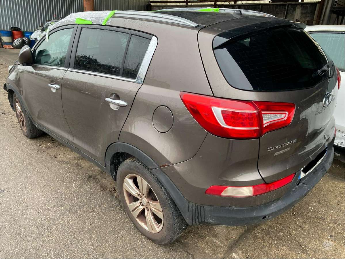 Kia Sportage dalimis