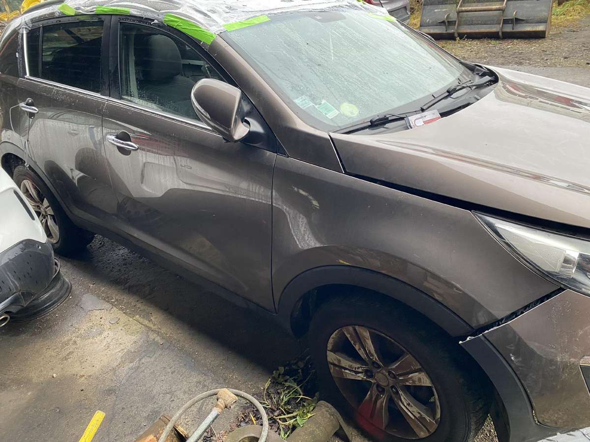 Kia Sportage for parts