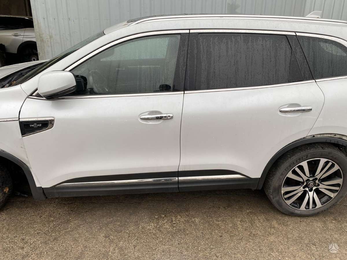 Renault Koleos dalimis. Ne 4x4 no 4x4