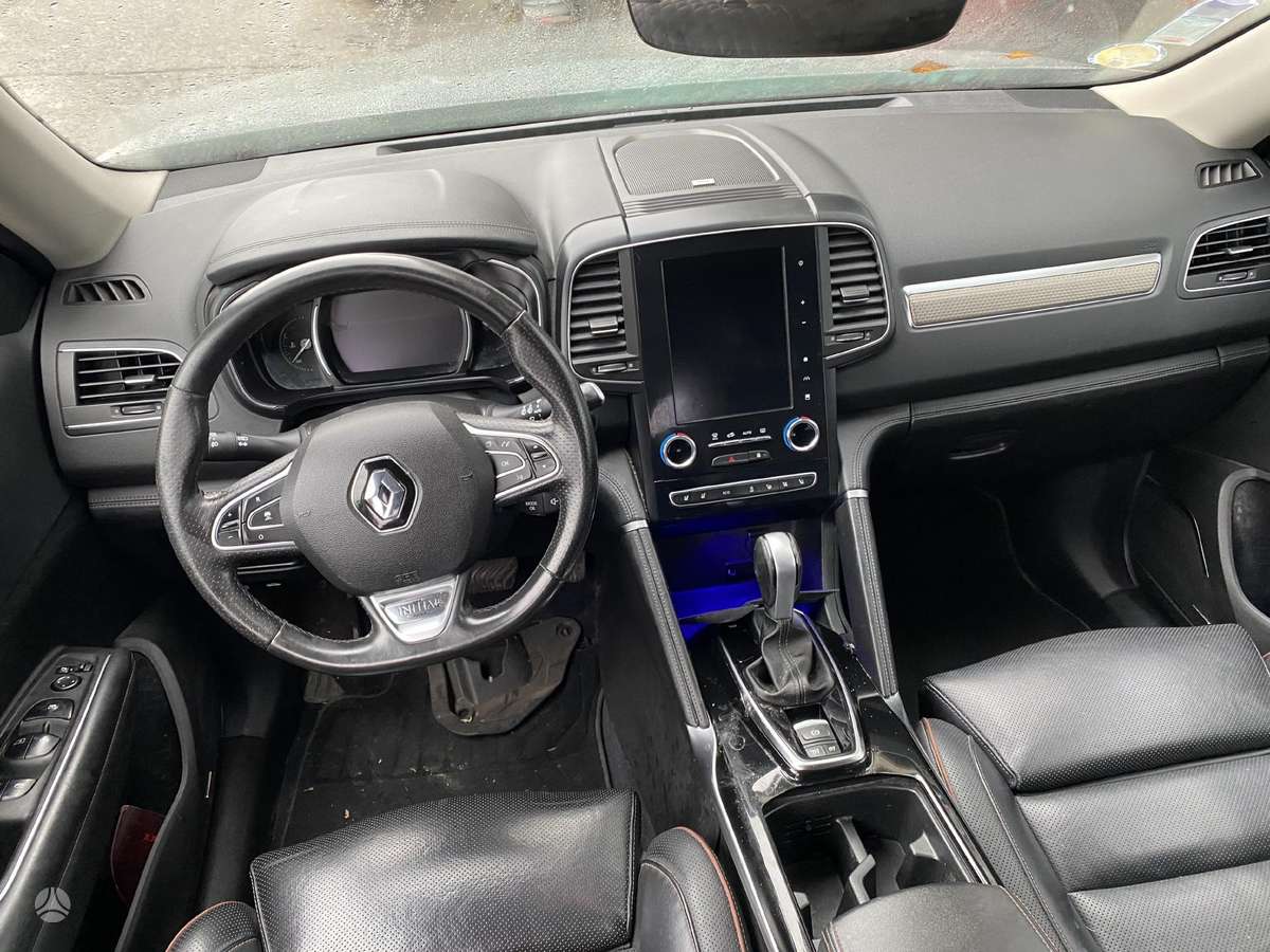 Renault Koleos dalimis. Ne 4x4 no 4x4