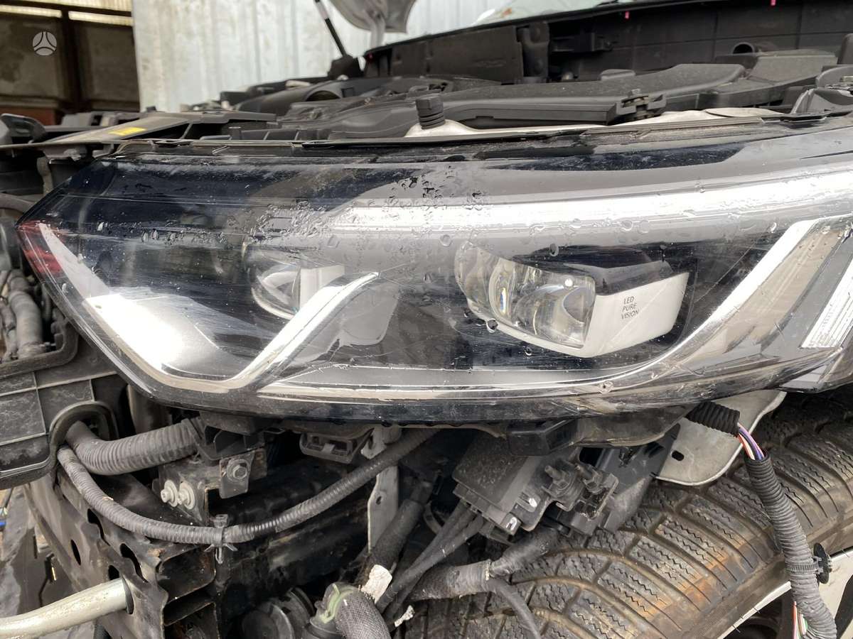 Renault Koleos dalimis. Ne 4x4 no 4x4