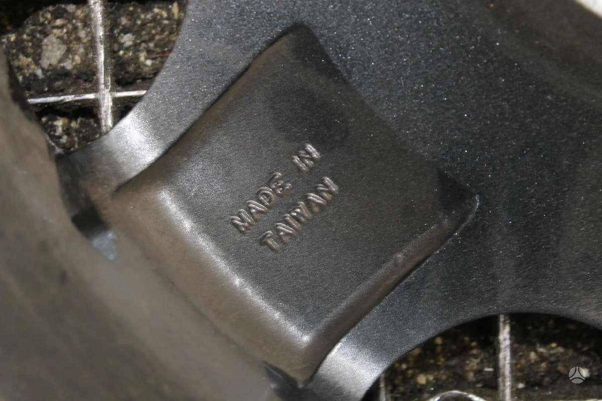 Audi TT, light alloy, R18