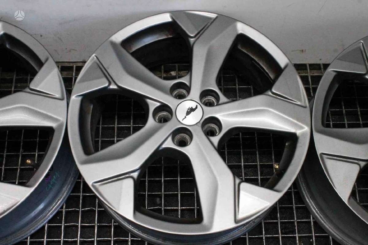 Ford Mutang Mach-E, light alloy, R18