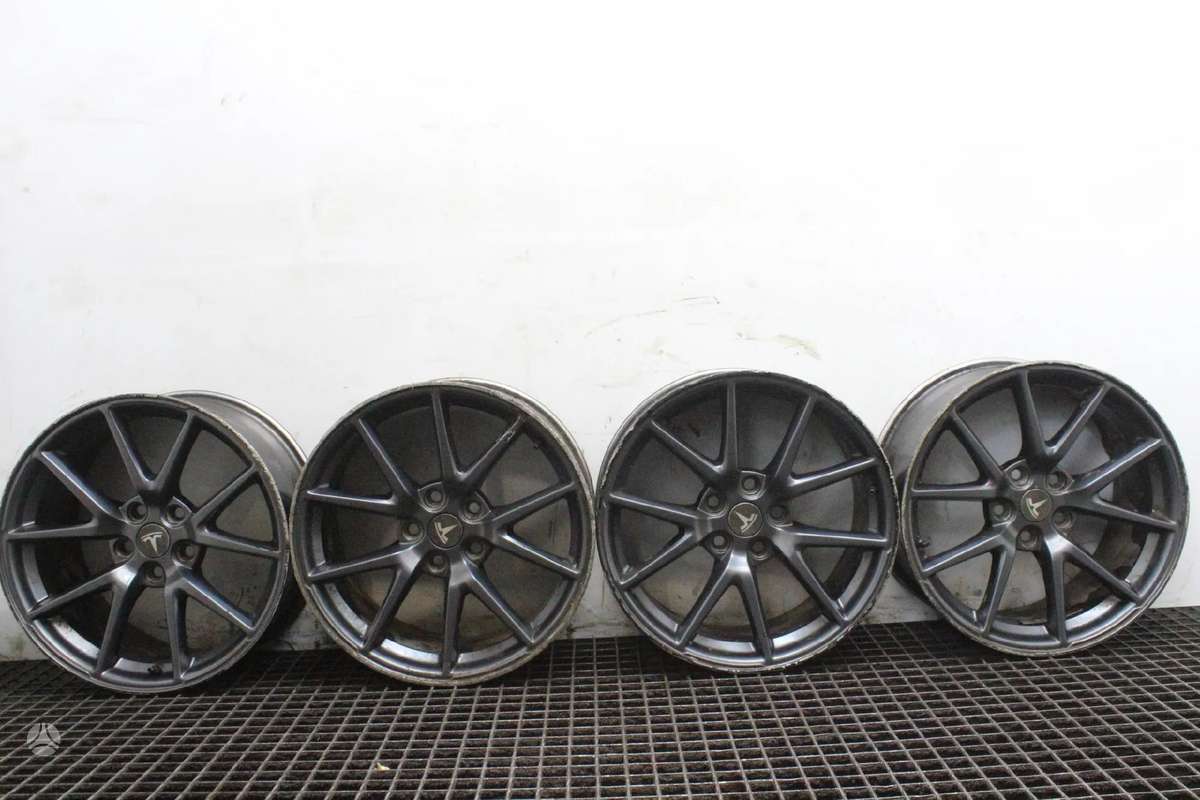 TESLA, light alloy, R18