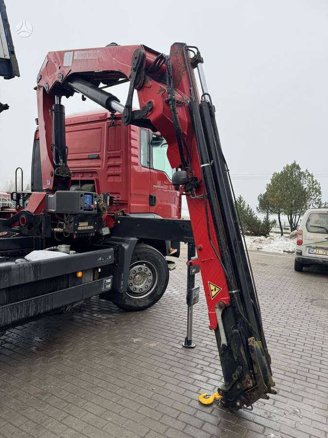 MAN TGA 26.320 6x2/4, самосвалы с краном