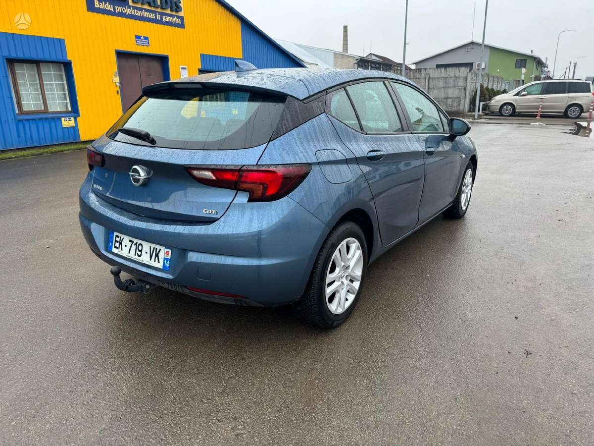 Opel Astra, 1.6 l., Хэтчбек