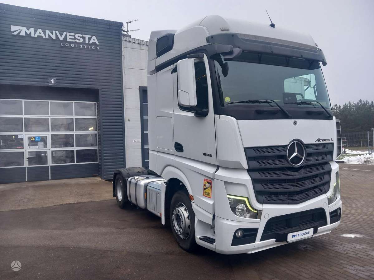 Mercedes-Benz Actros 1845 LS Big Space, double sleeper