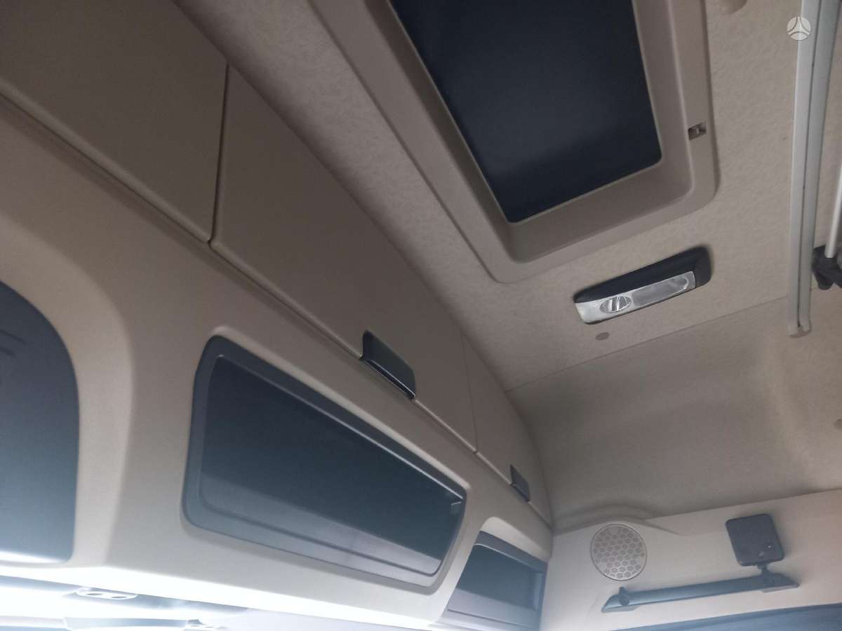 Mercedes-Benz Actros 1845 LS Big Space, double sleeper