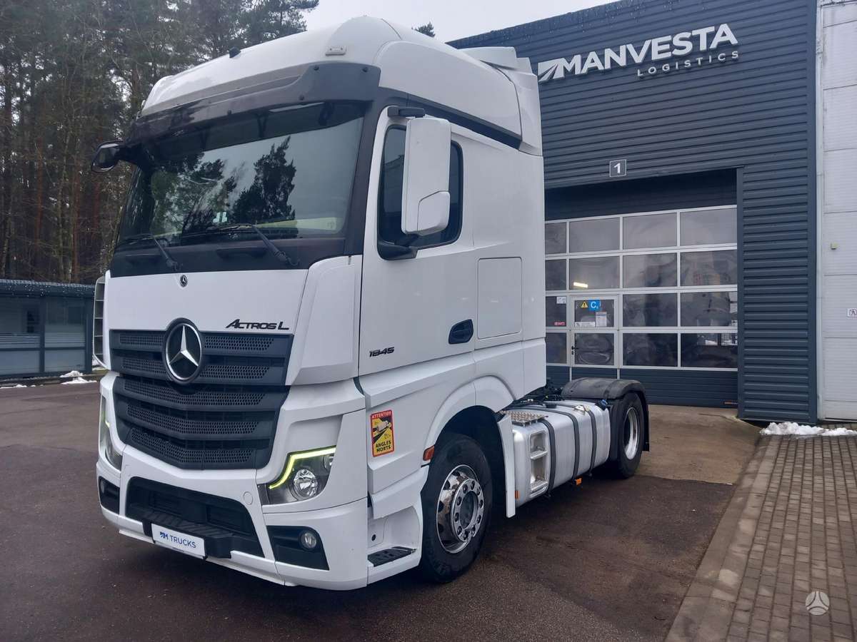Mercedes-Benz Actros 1845 LS Big Space, double sleeper