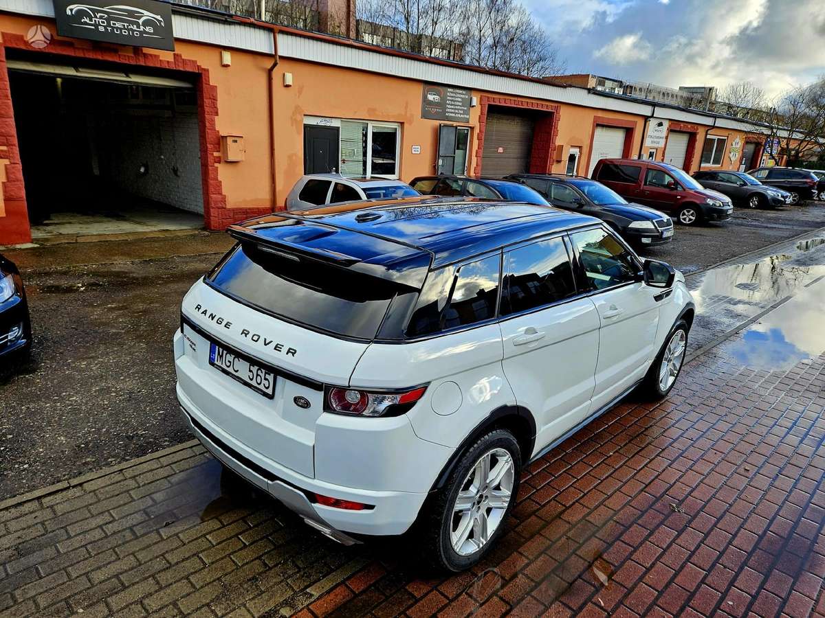 Land Rover Evoque, 2.2 l., off-road / crossover