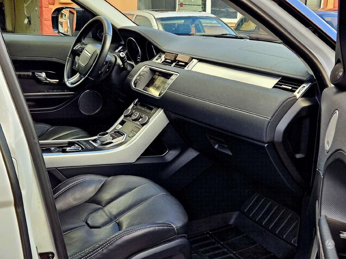 Land Rover Evoque, 2.2 l., off-road / crossover