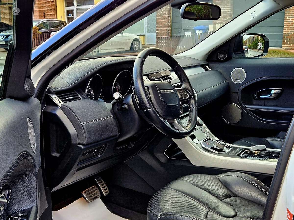 Land Rover Evoque, 2.2 l., off-road / crossover