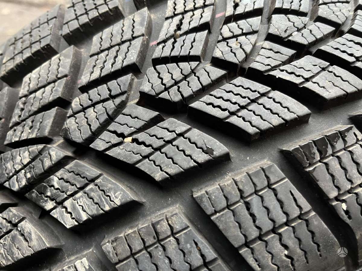 Goodyear UG Performance+ SUV, зимние 215/65 R17