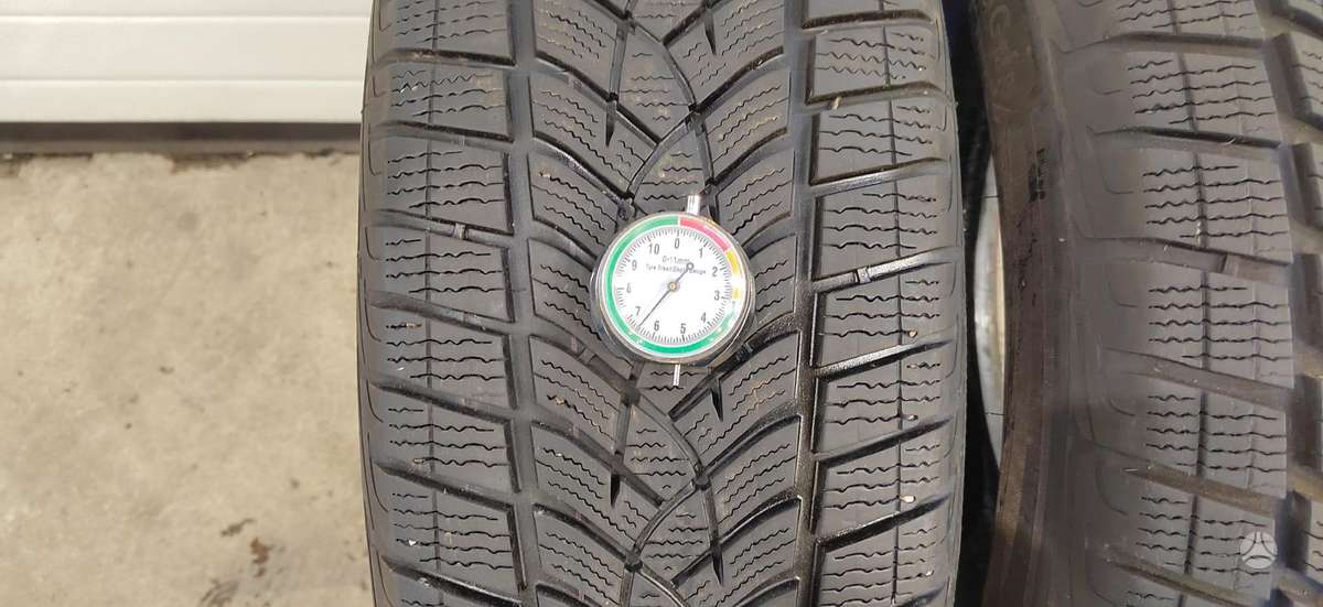 Goodyear Ultra Grip  Performance suv, всесезонные 215/65 R17