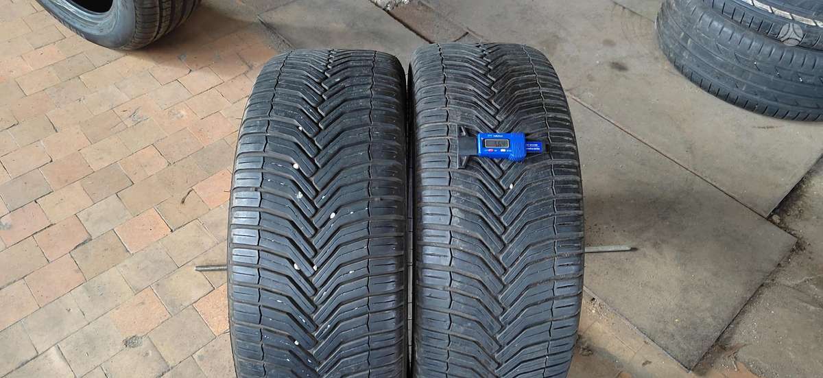 Michelin CrossClimate +, всесезонные 215/55 R17
