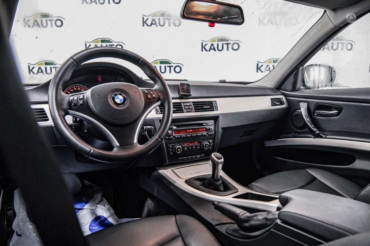 BMW 318, 2.0 l., wagon