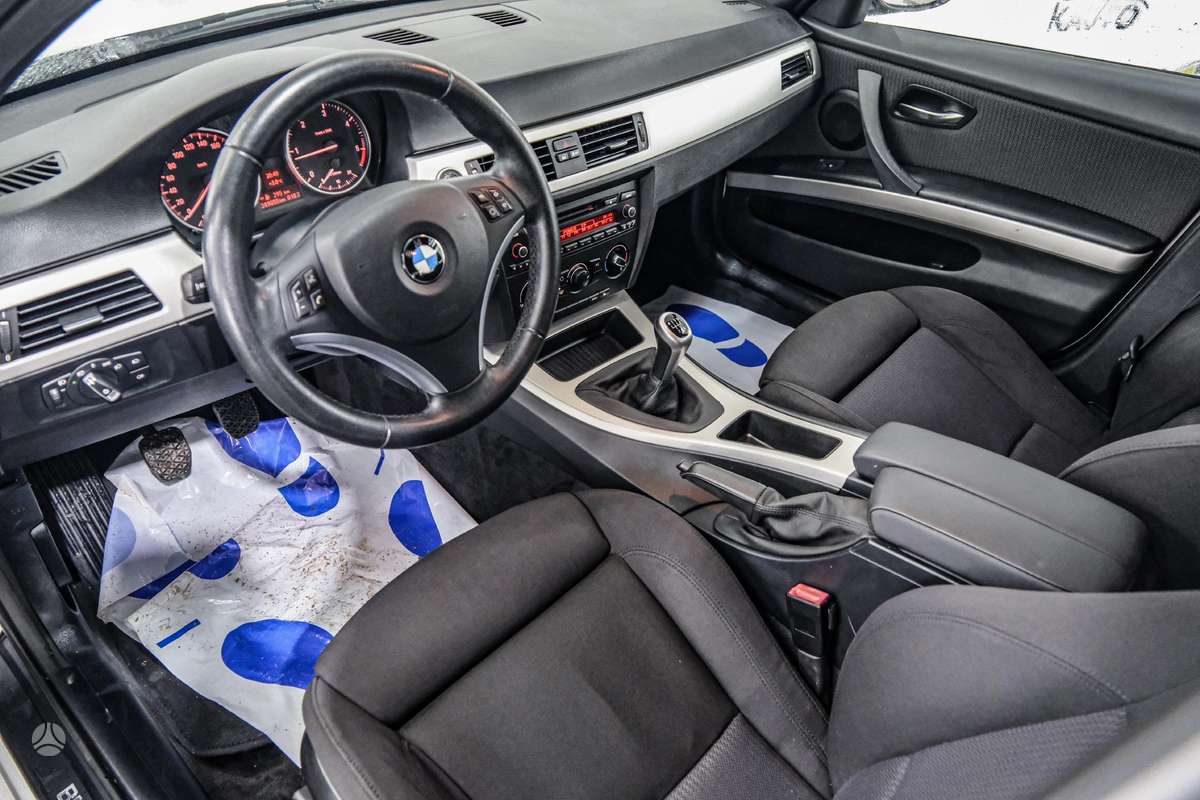 BMW 320, 2.0 l., wagon