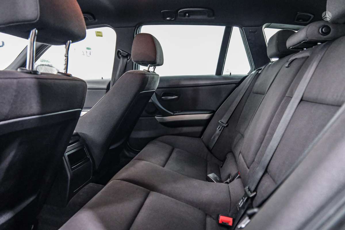 BMW 320, 2.0 l., wagon