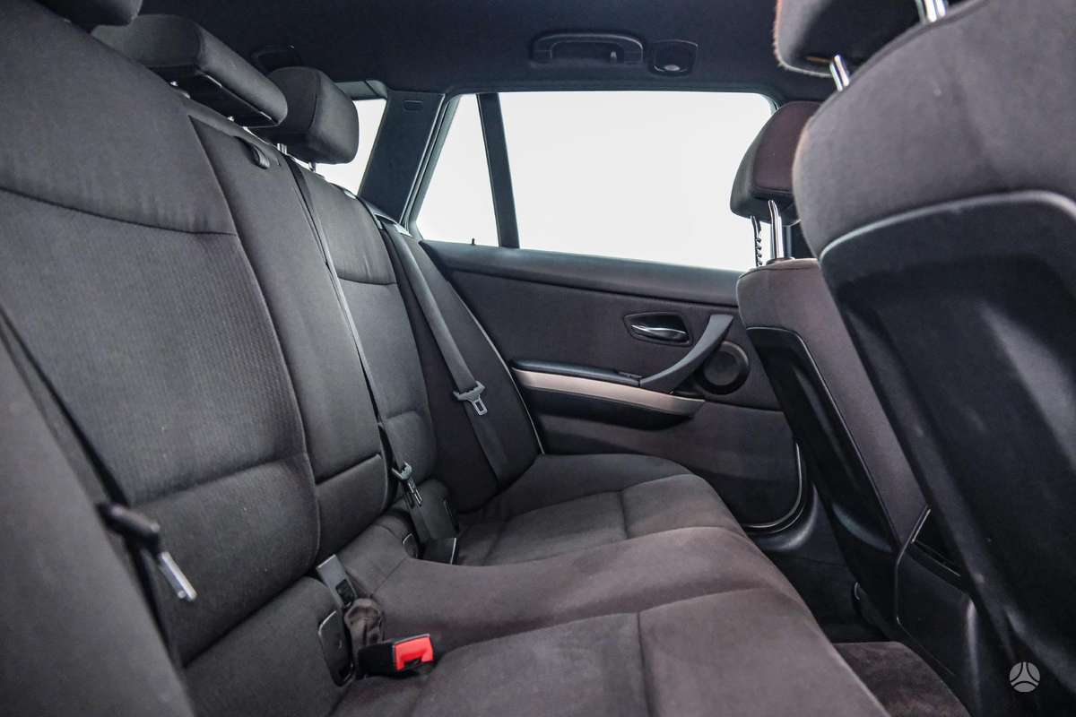 BMW 320, 2.0 l., universalas
