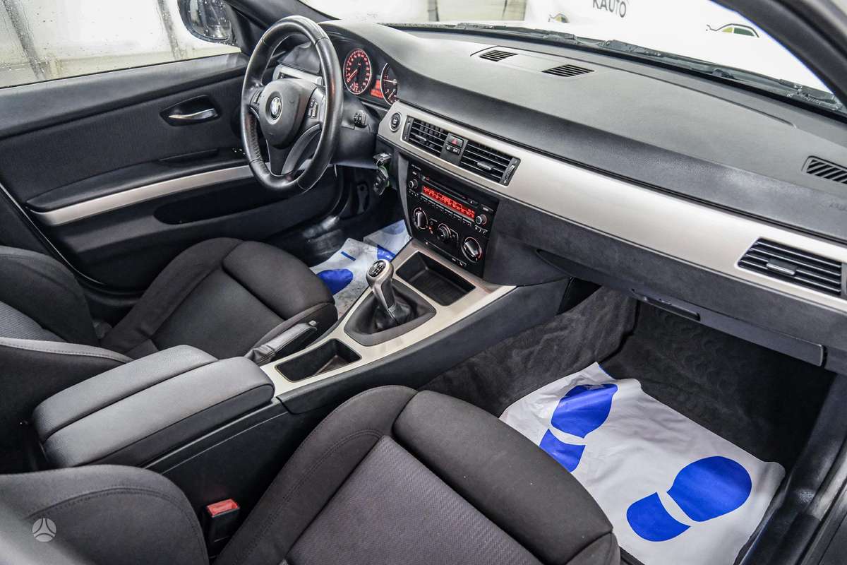 BMW 320, 2.0 l., wagon