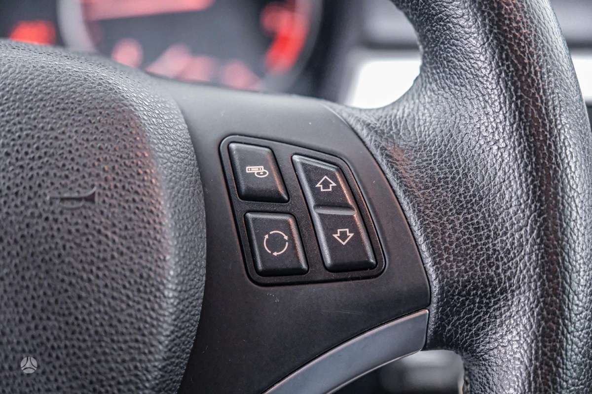 BMW 320, 2.0 l., universalas