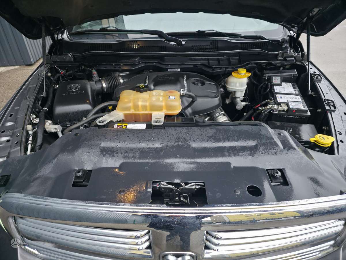 Dodge Ram, 3.0 l., off-road / crossover