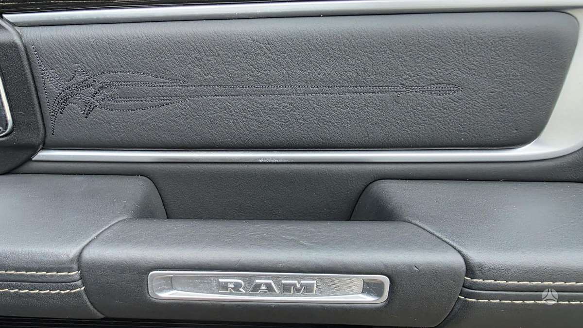 Dodge Ram, 3.0 l., off-road / crossover