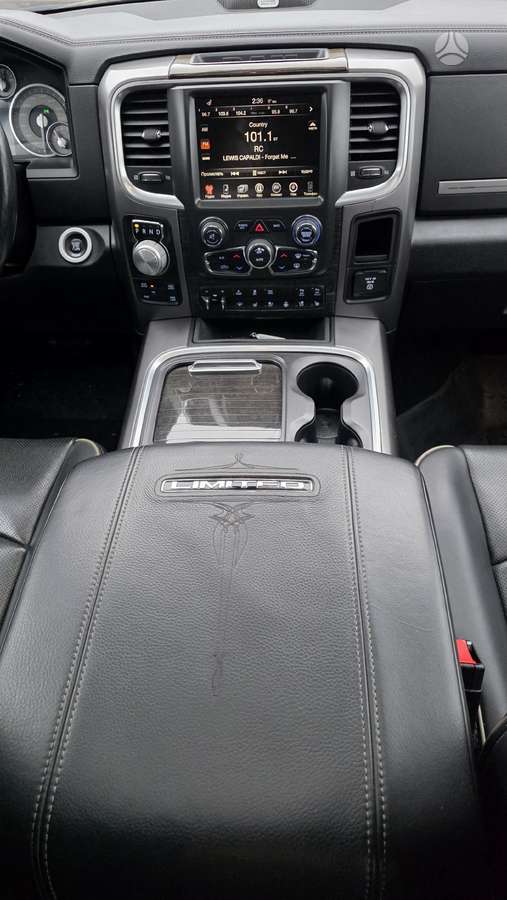 Dodge Ram, 3.0 l., off-road / crossover