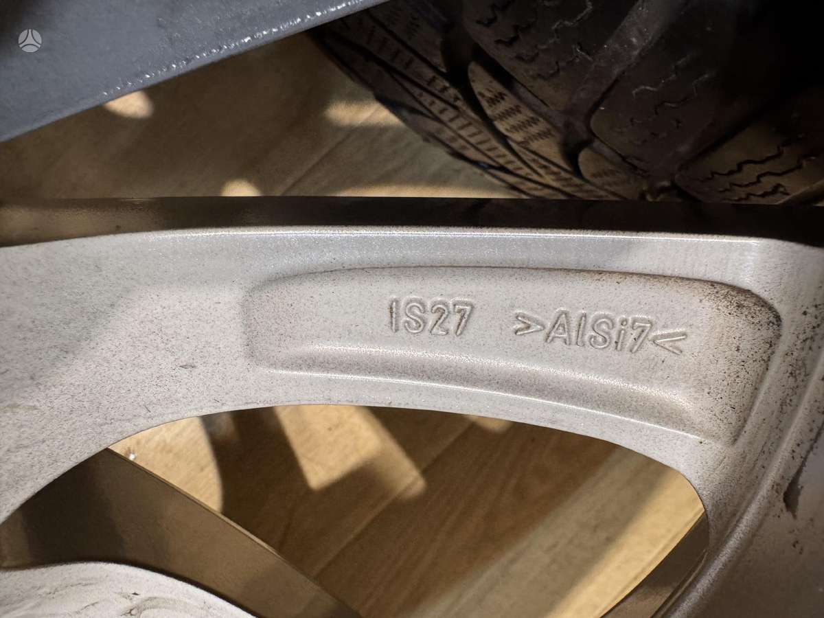 Audi A5 A6 su M+S padangomis, light alloy, R17